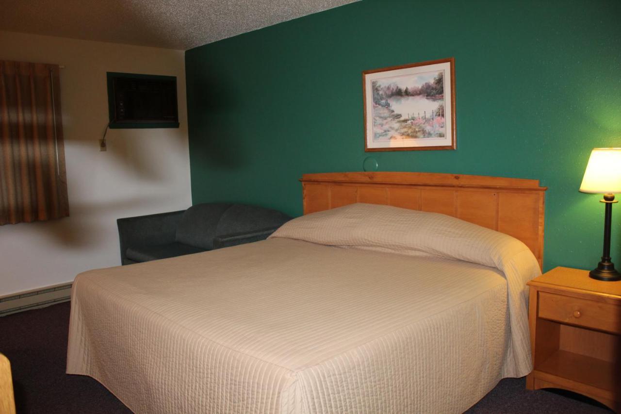 Rodeway Inn Gateway To Medora T-Roosevelt & Makoshika State Park Wibaux Ngoại thất bức ảnh