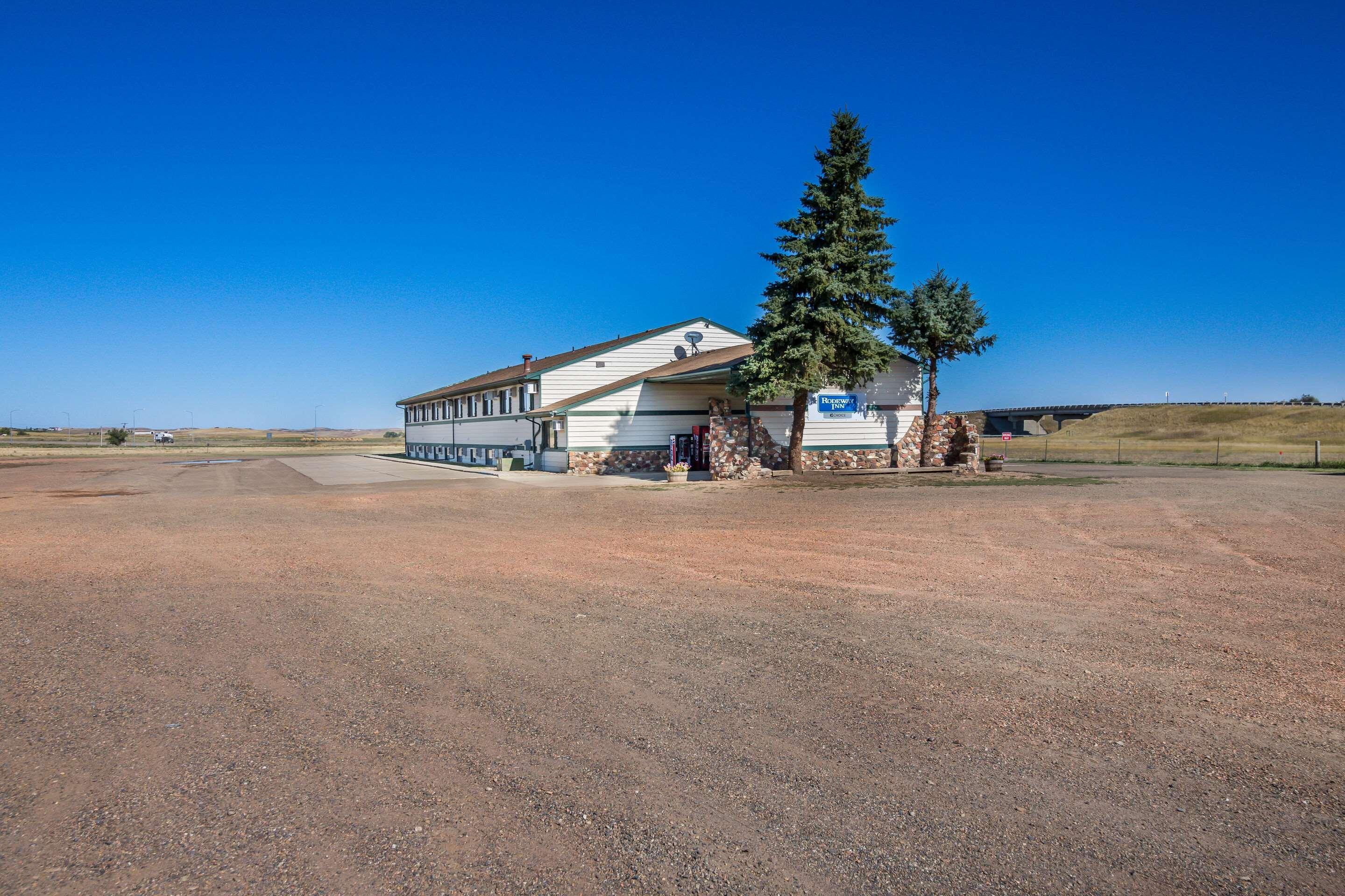 Rodeway Inn Gateway To Medora T-Roosevelt & Makoshika State Park Wibaux Ngoại thất bức ảnh