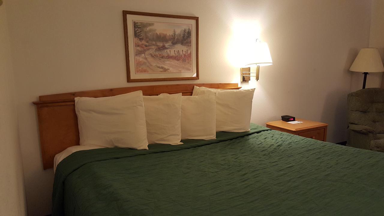 Rodeway Inn Gateway To Medora T-Roosevelt & Makoshika State Park Wibaux Ngoại thất bức ảnh