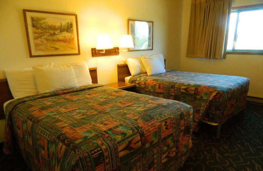 Rodeway Inn Gateway To Medora T-Roosevelt & Makoshika State Park Wibaux Ngoại thất bức ảnh