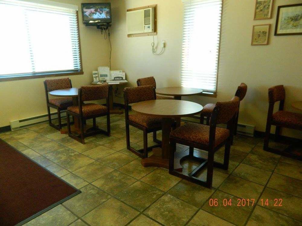 Rodeway Inn Gateway To Medora T-Roosevelt & Makoshika State Park Wibaux Ngoại thất bức ảnh