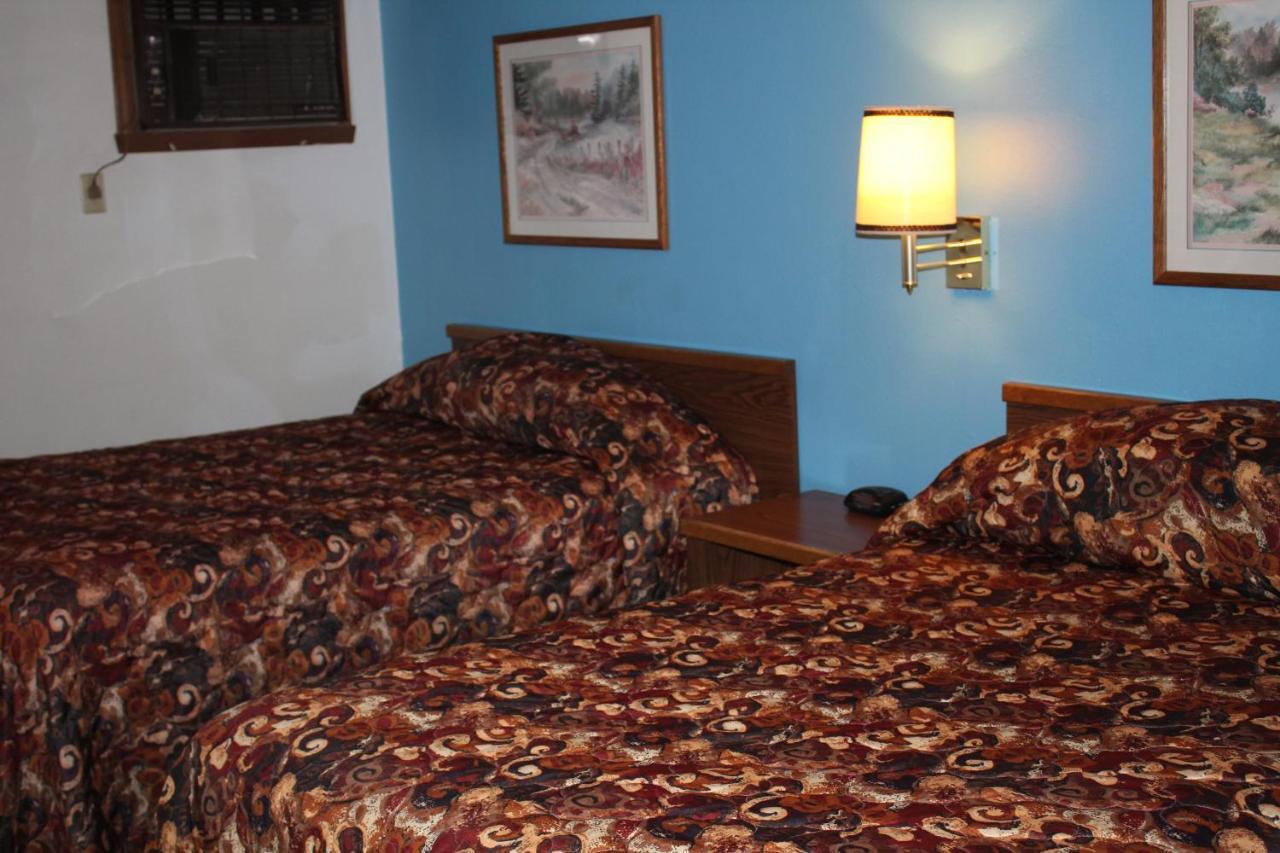 Rodeway Inn Gateway To Medora T-Roosevelt & Makoshika State Park Wibaux Ngoại thất bức ảnh